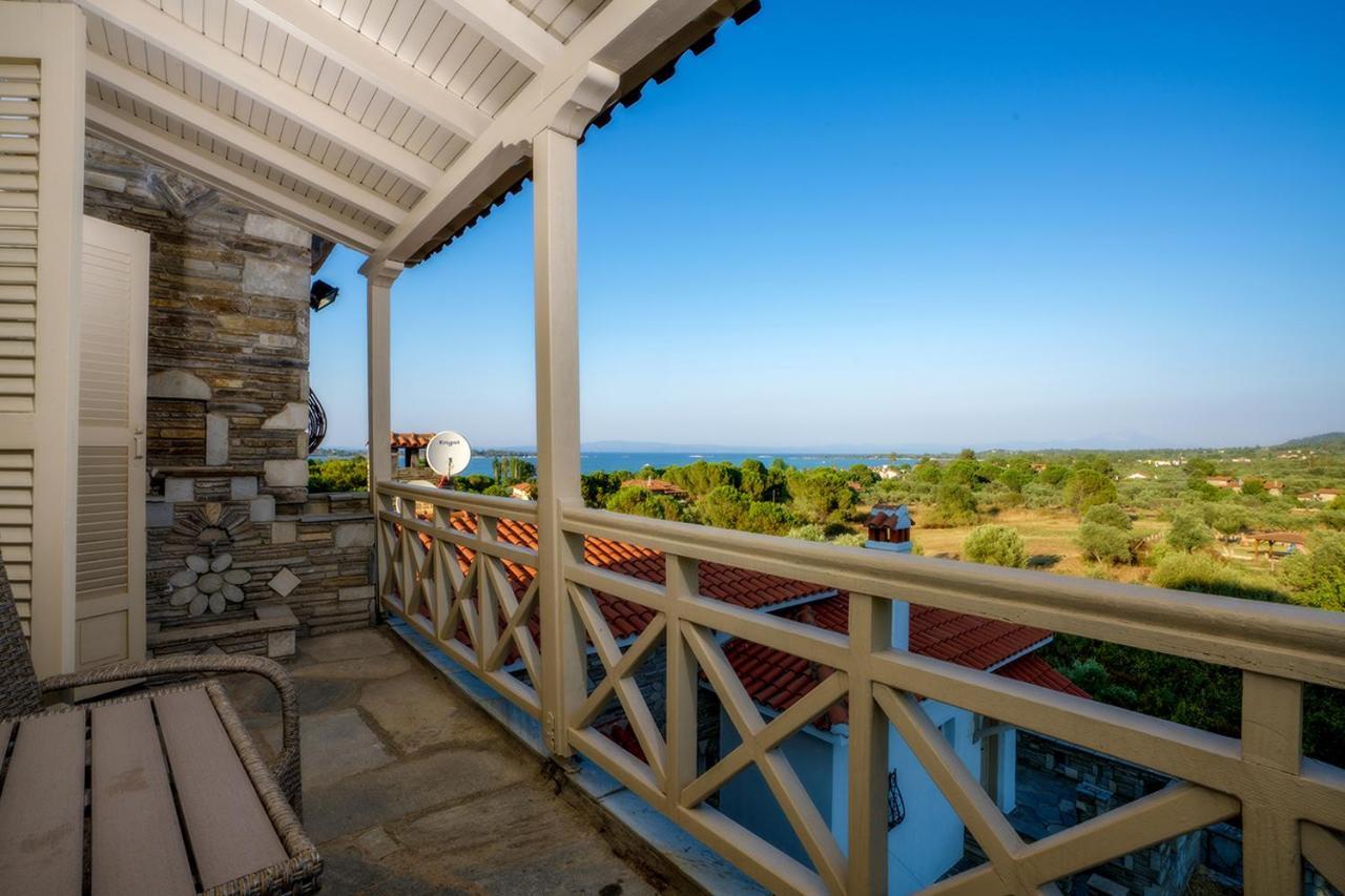 Petra Mare Suites Vourvourou Exterior foto