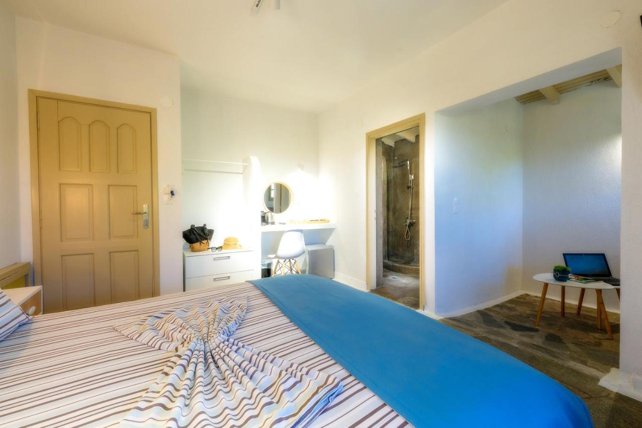 Petra Mare Suites Vourvourou Exterior foto
